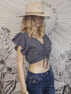 Women’s Blue & White Polka Dot Tie-Front Flutter Sleeve Crop Top Sz Small